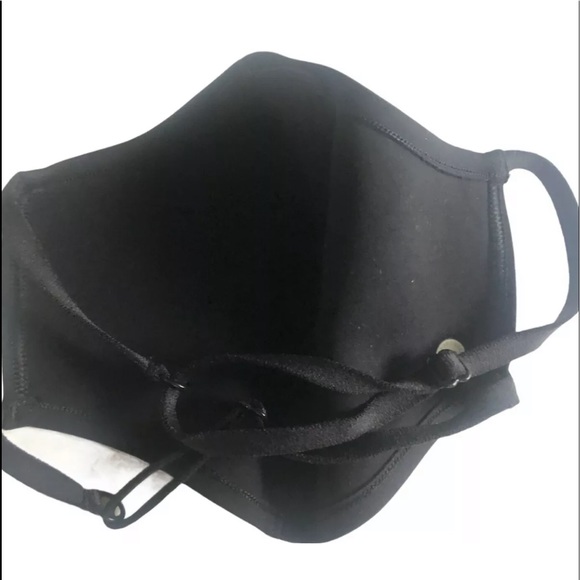 New Lululemon Double Strap Face Mask - Picture 6 of 8
